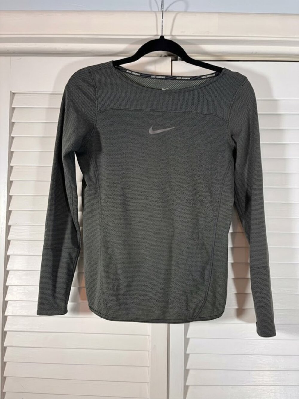 Nike AeroReact Women's Running Top Long Sleeve Small Charcoal Olive